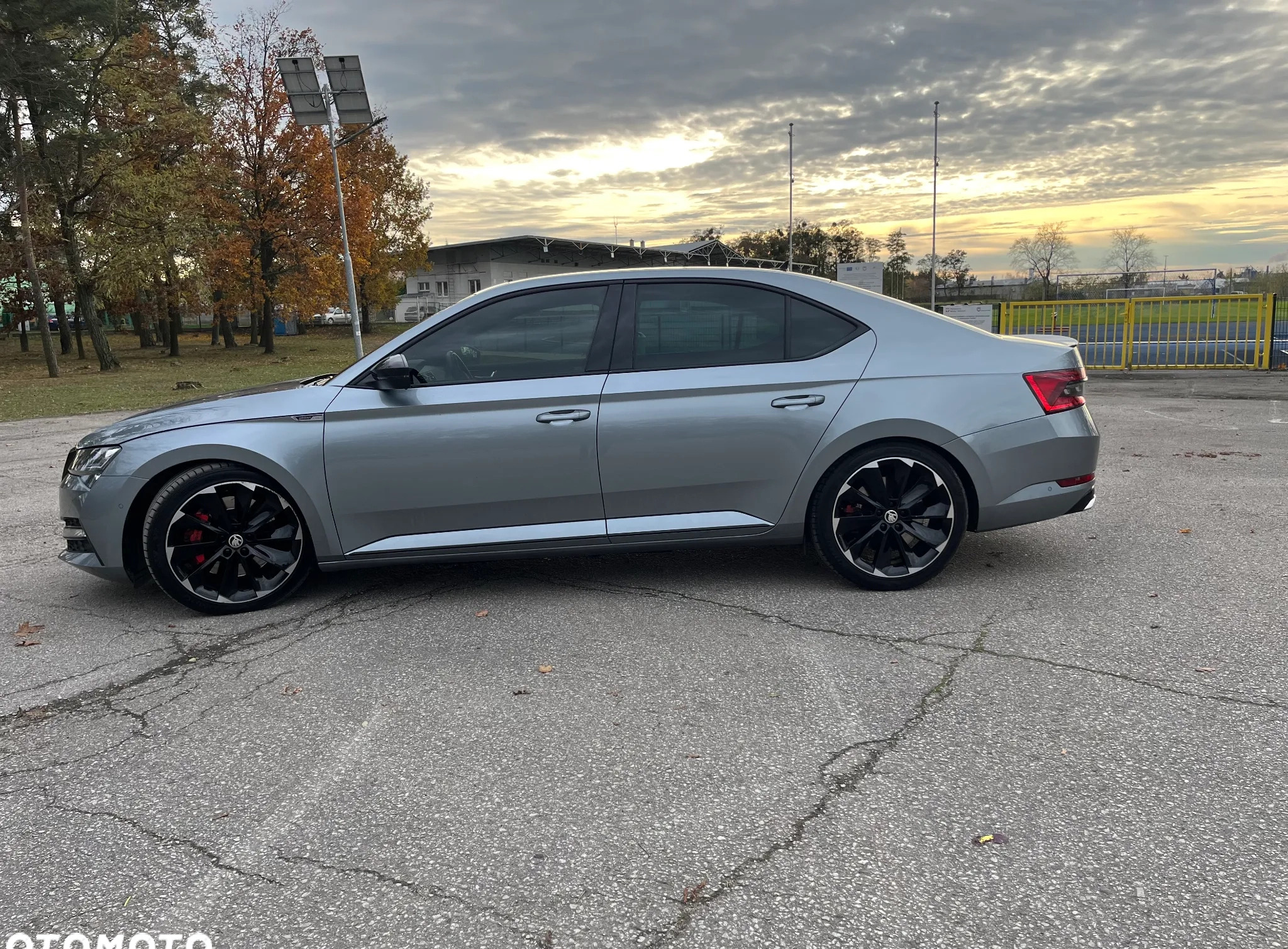 Skoda Superb cena 139000 przebieg: 115000, rok produkcji 2019 z Szubin małe 121